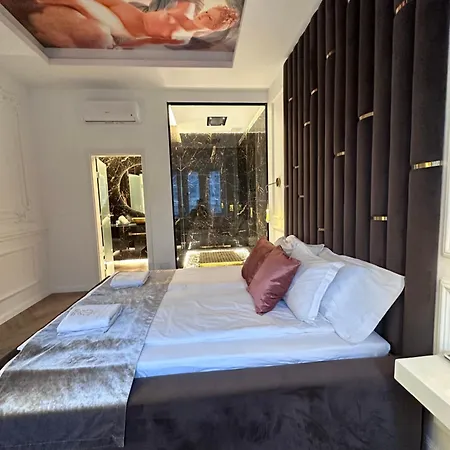 Apartment Jacuzzi Royal *