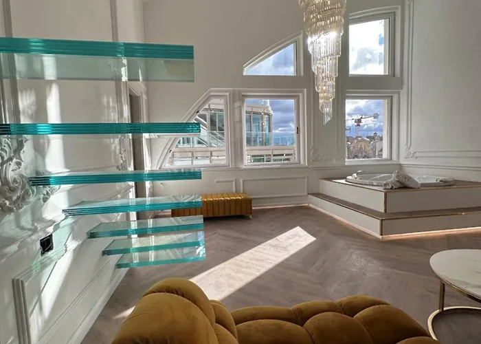 Appartement Jacuzzi Royal *