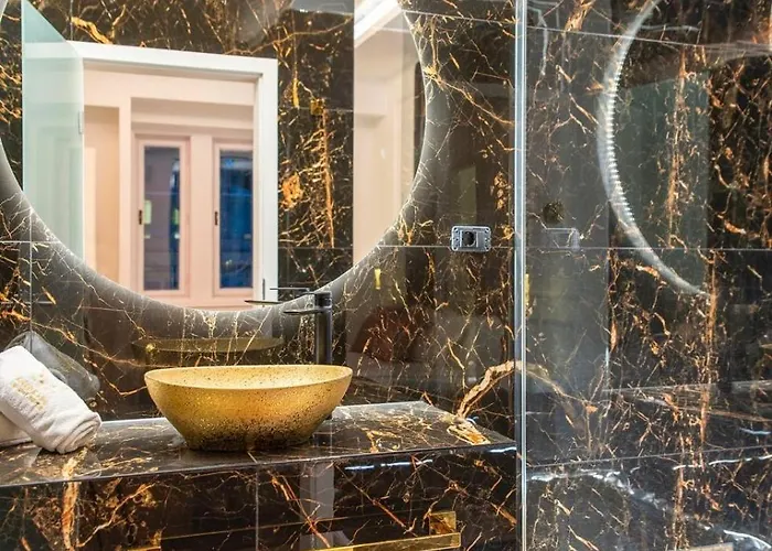 Jacuzzi Royal Lägenhet Budapest