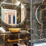 Jacuzzi Royal 아파트 부다페스트
