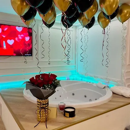 Apartment Jacuzzi Royal *