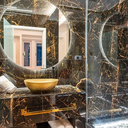 Jacuzzi Royal Apartmán Budapešť